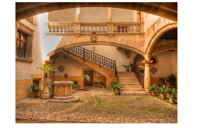 Casco Antiguo y Plaza Mayor: historia viva en cada rincón